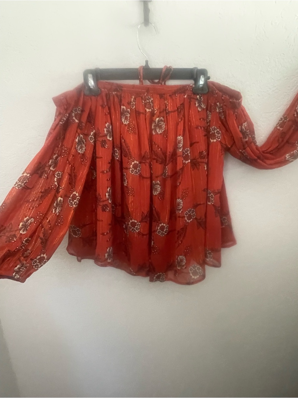 Ann Taylor Red Floral Off-Shoulder Blouse with Long Sleeves